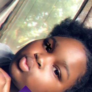 Meet your Posher, Enijah